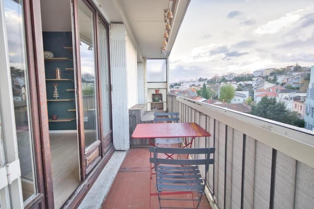 Appartement *grand T3*lumineux*vue*parking* *