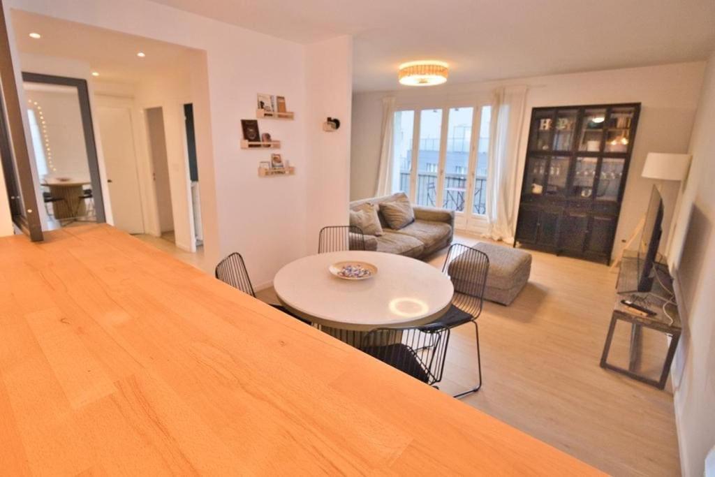 *grand T3*lumineux*vue*parking*