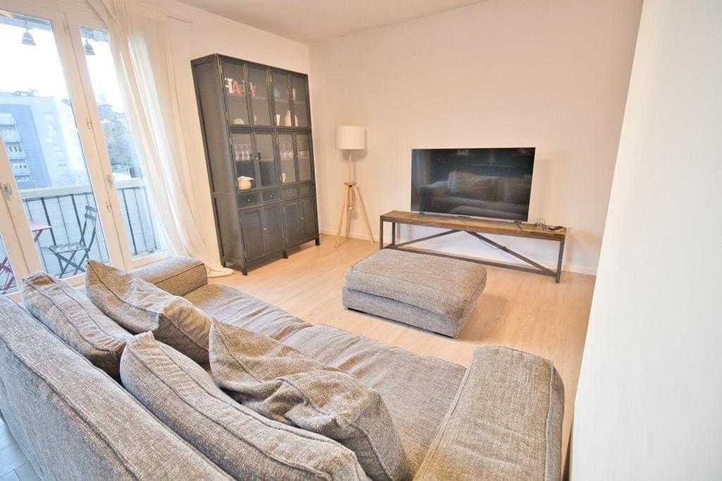Appartement *grand T3*lumineux*vue*parking*